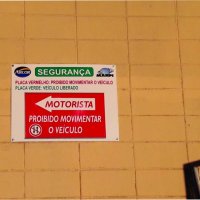 Placa PVC 2mm  revestido com adesivo alta performance impress�o digital